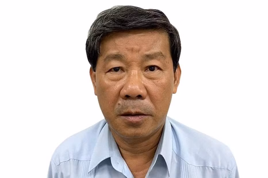 Đối với cựu Chủ tịch tỉnh Bình Dương Trần Thanh Liêm, kết luận điều tra nêu trong quá trình cổ phần hóa Tổng công ty 3/2, bị can này biết doanh nghiệp này đã chuyển nhượng đất trái quy định nhưng vẫn đồng ý, tạo điều kiện cho Nguyễn Văn Minh và đồng phạm hoàn thành việc chuyển dịch tài sản Nhà nước sang tư nhân, gây thiệt hại gần 202 tỷ đồng. 