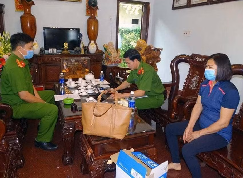 Trong giai đoạn 2 vụ án, Cơ quan CSĐT Công an tỉnh Đồng Nai còn phát hiện thêm 1 đường dây buôn lậu xăng do Mai Thị Dần, Giám đốc Công ty TNHH Hà Lộc (Bà Rịa-Vũng Tàu, cầm đầu) cung cấp với số lượng đặc biệt lớn, liên quan nhiều đối tượng tiêu thụ ở Đồng Nai, Bình Dương, Đắk Lắk, Khánh Hòa... Tính đến nay, CSĐT đã khởi tố thêm 25 bị can để điều tra về hành vi buôn lậu.
