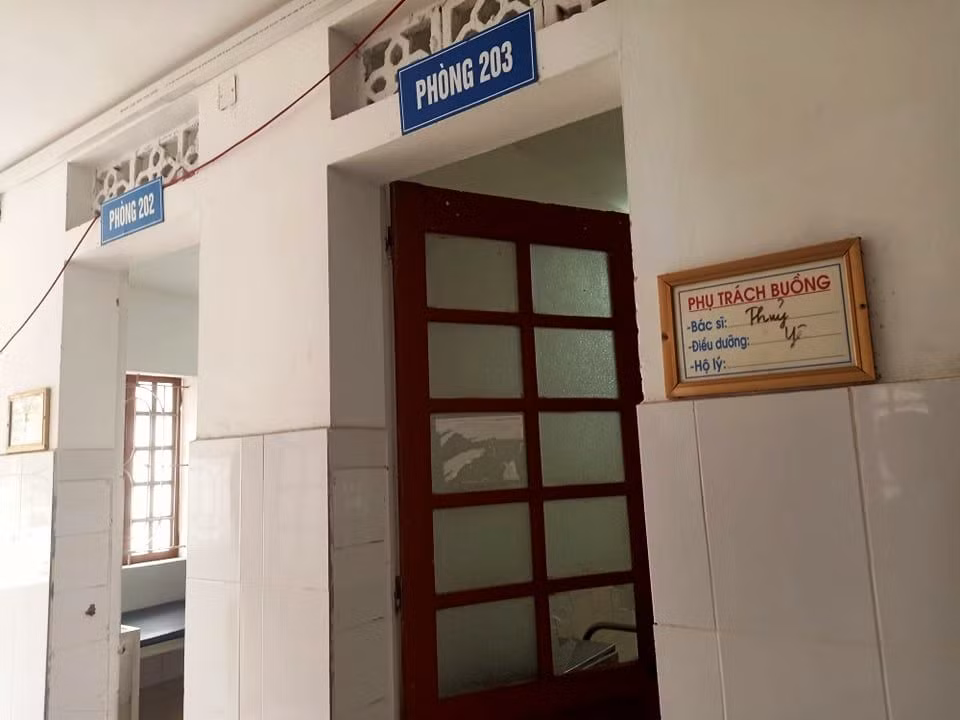 Hiện trường vụ mẹ nghi sát hại con rồi tự tử ở Hải Dương - Hình 2 Hien truong vu me nghi sat hai con roi tu tu o Hai Duong-Hinh-2