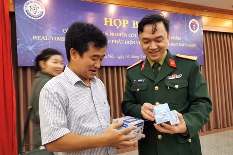 Ngày 8/3, Bộ Quốc phòng thông tin về việc cơ quan điều Điều tra hình sự BQP khởi tố vụ án, khởi tố bị can, bắt tạm giam Thượng tá Hồ Anh Sơn và Đại tá Nguyễn Văn Hiệu (Học viện Quân y). Đồng thời cho biết, Ban Thường vụ Quân ủy Trung ương đánh giá “Sai phạm của một số cán bộ thuộc Học viện Quân y là nghiêm trọng, cần phải xử lý nghiêm theo pháp luật”.