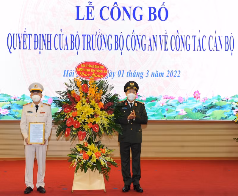 Chân dung tân Giám đốc Công an tỉnh Hải Dương Bùi Quang Bình - Hình 2 Chan dung tan Giam doc Cong an tinh Hai Duong Bui Quang Binh-Hinh-2