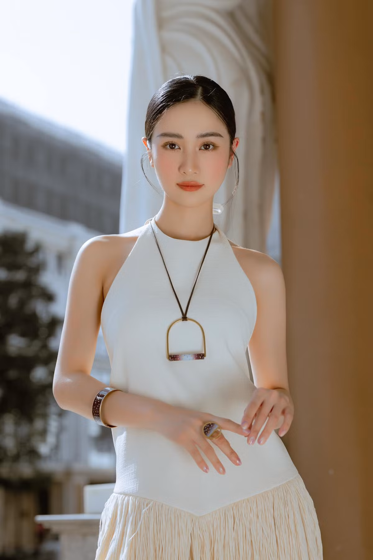 Jun Vũ vừa chia sẻ sự cố hy hữu phải gửi xe ở sân bay 3 tháng không thể vào lấy vì tình hình dịch bệnh.