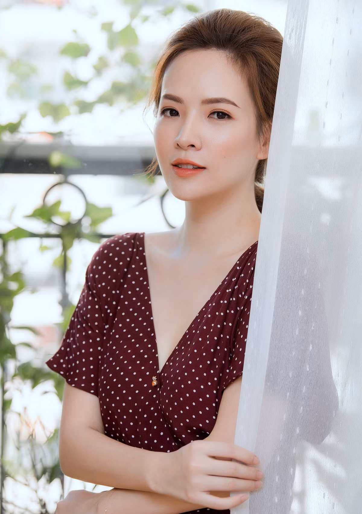 Cuối cùng Đan Lê nhắn nhủ phái nữ: "Bạn có thể không cần yêu bản thân nhất, nhưng luôn cần biết trân trọng chính mình nhất".