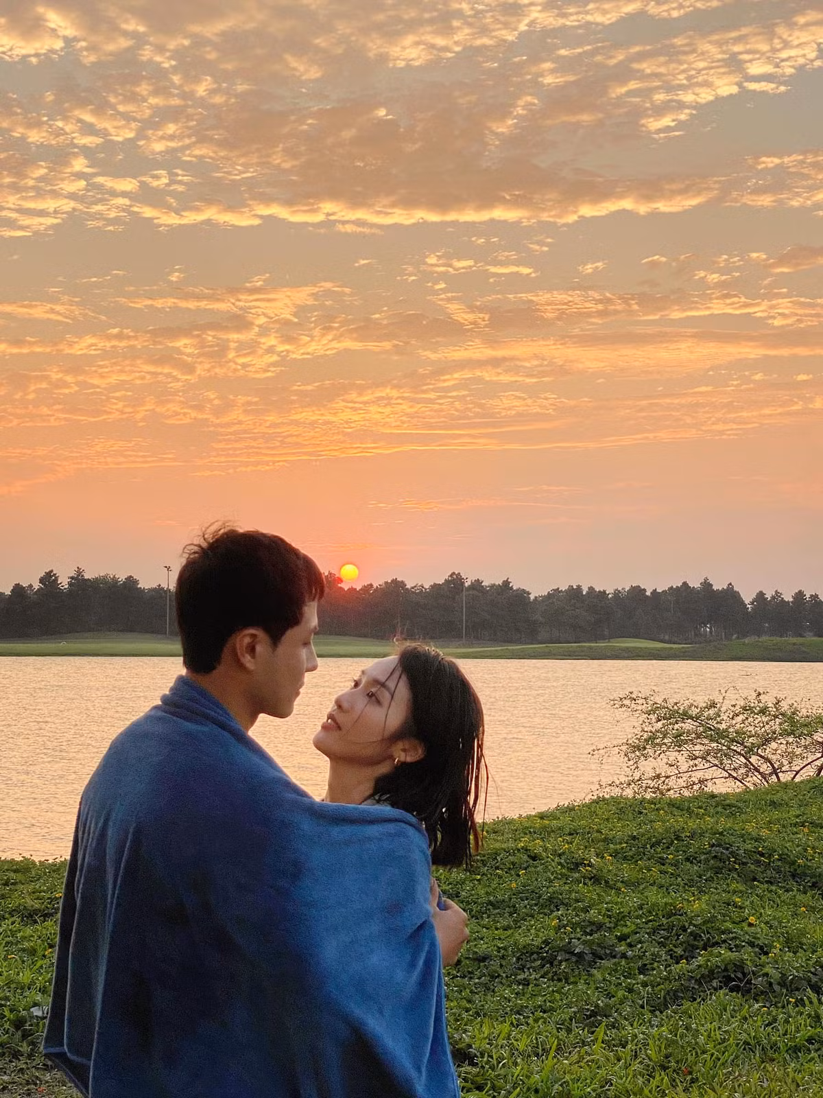 Thanh Sơn - Khả Ngân đang gây sốt khi đóng cặp trong phim "11 tháng 5 ngày".