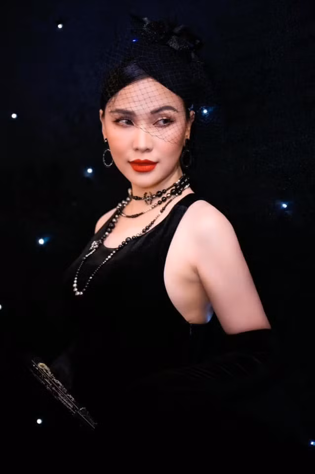 Ngoài chuyện yêu đương, Quỳnh Thư còn có phát ngôn gây sốc về vấn đề tài chính. Cô tiết lộ bản thân tiêu tốn 2,7 tỷ trong 5 tháng đầu năm 2020.