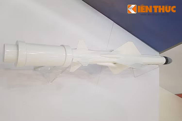 Biến thể Exocet MM40 Block 3 là phiên bản mới nhất của tên lửa chống hạm Exocet được giới thiệu lần đầu tiên vào năm 2004 và nó đang có mặt trong biên chế hải quân của hơn 30 nước trên thế giới.