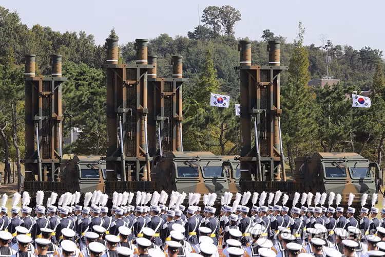Một góc ảnh khác của hệ thống tên lửa hành trình Hyunmoo-3, với các biến thể mới nhất Hyunmoo-3 có tầm bắn lên đến 1.500km và tương lai là 3.000km. Nguồn ảnh: Yonhap.