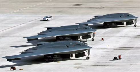 Hiện nay Chính phủ Mỹ vẫn kêu gọi Nga phá hủy máy bay ném bom chiến lược tầm xa Tu-160 và Tu-95 và gắn vấn đề này với các cuộc đàm phán về việc ký kết Hiệp ước cắt giảm vũ khí chiến lược mới; nhưng các chuyên gia Nga tin rằng Moscow sẽ không xem xét việc phá hủy Tu-160, trừ khi Mỹ sẵn sàng từ bỏ máy bay ném bom tàng hình B-2 và B-21.