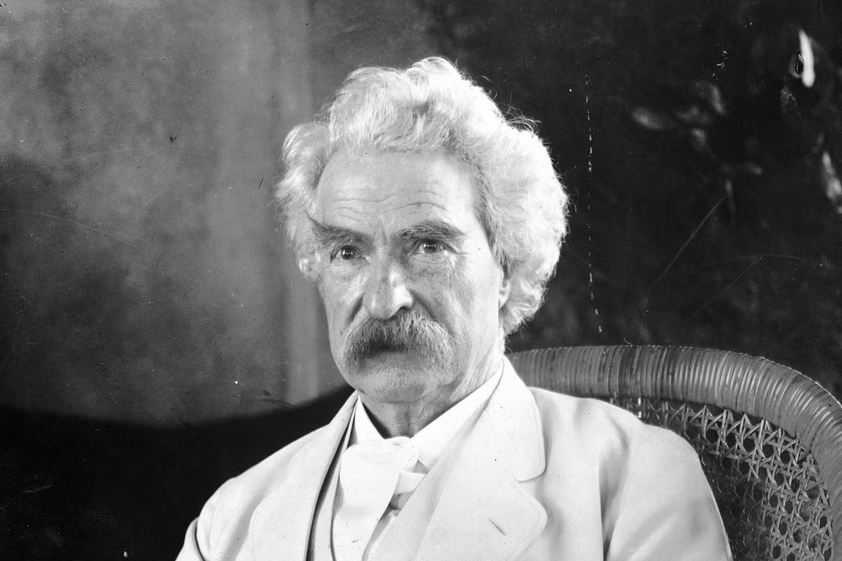 Thế nhưng, vài tuần sau, anh trai của Mark Twain thực sự qua đời sau khi xảy ra một vụ nổ kinh hoàng. Sau khi biết tin, nhà văn nổi tiếng không khỏi hoảng hốt khi biết giấc mơ đã trở thành sự thật.
