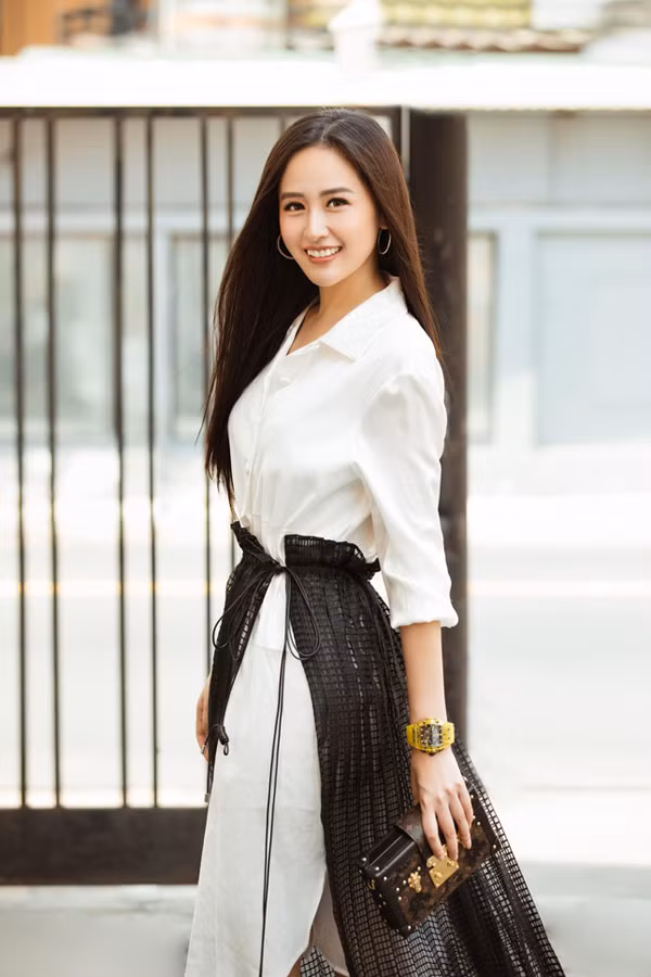 Hoa hậu Việt Nam 2006 Mai Phương Thúy là một trong những cái tên nổi tiếng nhất nhì Vbiz. Không chỉ chinh phục người quan tâm bằng nhan sắc diễm lệ, nàng hậu còn khiến nhiều người trầm trồ về gu thời trang “không phải dạng vừa”.