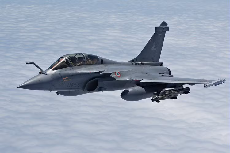Trong tập trận với F-35, Rafale là một trong số ít những tiêm kích thế hệ thứ 4 giành chiến thắng trong một số tình huống đối đầu.