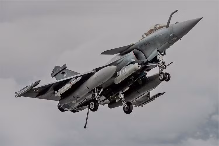 Những chiếc Rafale đầu tiên đã phục vụ trong Không quân Pháp từ đầu những năm 2000.
