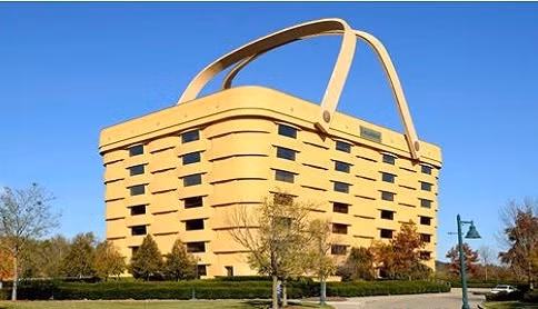 Tòa nhà 7 tầng hình chiếc giỏ là trụ sở của công ty Longaberger ở Newark, Ohio, Mỹ.