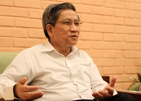 Trong chuong trinh GD pho thong moi, viec danh gia va thi cu dien ra sao?