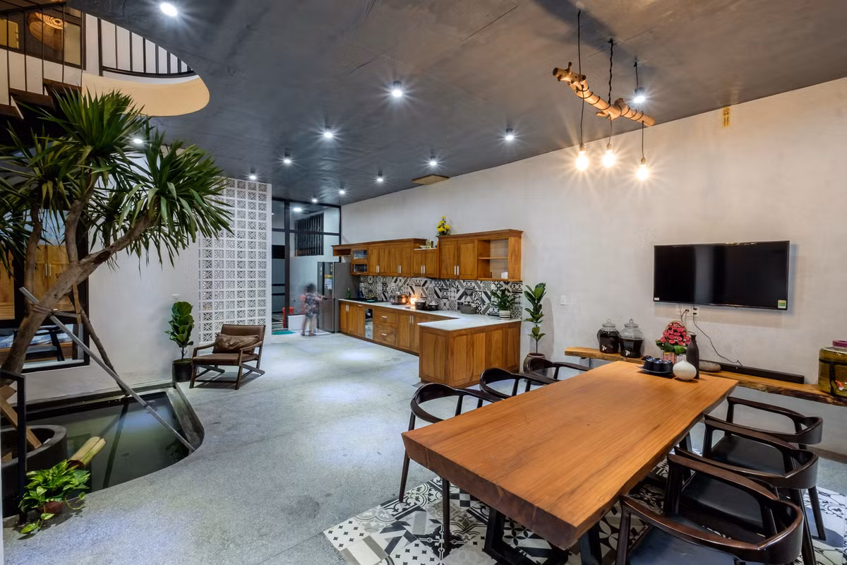 Đây là ngôi nhà phù hợp cho một gia đình nhỏ gồm 4 người: bố, mẹ và 2 con.