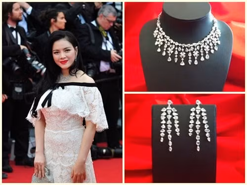 Trong đó, 2 tỷ đồng dành cho bộ đầm dạ hội của Chanel và 12 tỷ cho bộ trang sức của thương hiệu Paolo Piovan được làm riêng cho cô.