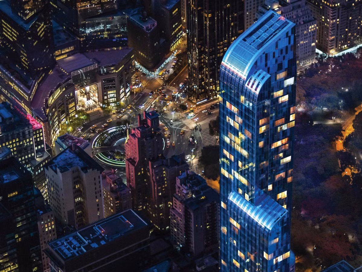 Giá trung bình của One57 tăng 18,5% so với năm ngoái, trong khi Central Park West đã giảm 10%.