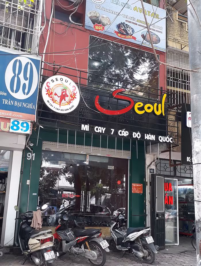 Không ít nhà hàng than thở chỉ bán được khoảng vài chục bát mỳ mỗi ngày, thậm chí có ngày còn ít hơn.