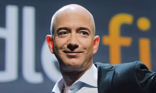 Toc do kiem tien sieu choang cua ong chu Amazon