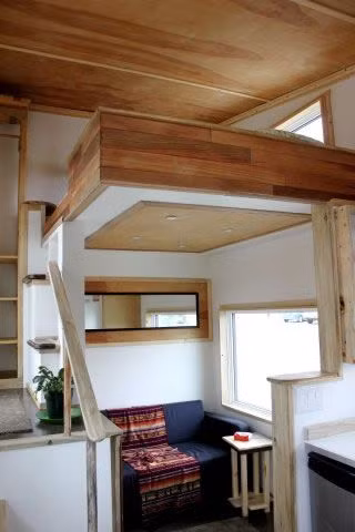 Trong thiết kế nội thất căn chung cư 20m2, bạn cũng nên chú trọng đến màu sắc. Ảnh: pinimg.