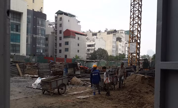 Cư dân Sun Square "kêu cứu" vì CĐT Đô thị Thăng Long “chơi xấu” - Hình 3 Cu dan Sun Square