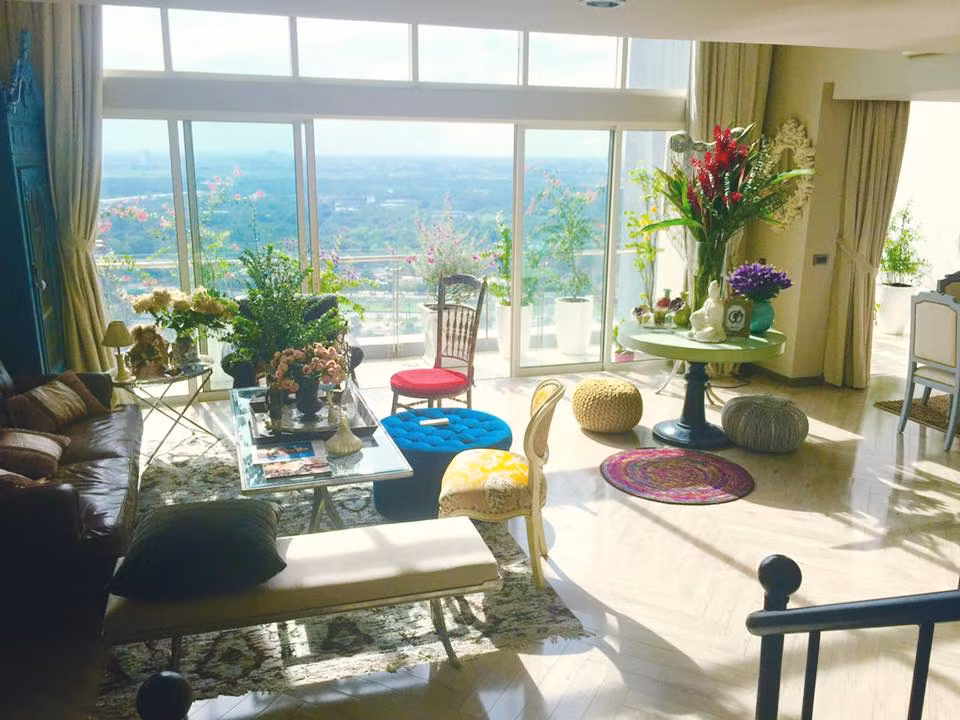 Mới đây, trên trang cá nhân của mình, anh đã tiết lộ tậu căn penthouse bằng tiền của chính mình làm ra, khiến người hâm mộ không khỏi thán phục.