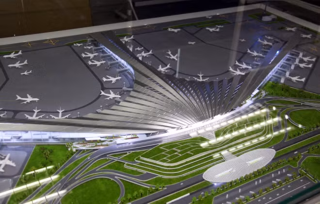 Nhóm này đã từng thiết kế nhiều công trình lớn trên thế giới như Changi (Singapore); nhà ga hành khách T2, sân bay quốc tế Phú Đông (Thượng Hải, Trung Quốc)...