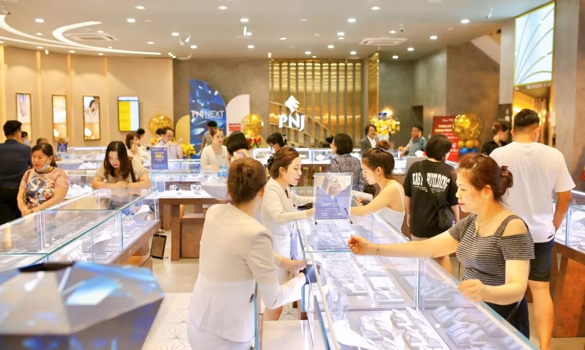Vì sao PNJ bị thanh tra phạt 1,3 tỷ? Vi sao PNJ bi thanh tra phat 1,3 ty?
