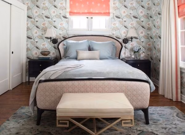 Màu hồng vintage và màu xám là một sự kết hợp màu sắc cổ điển mà có thể được sử dụng trong hầu hết các phòng ngủ dành cho trẻ em cho đến phòng ngủ người lớn. 