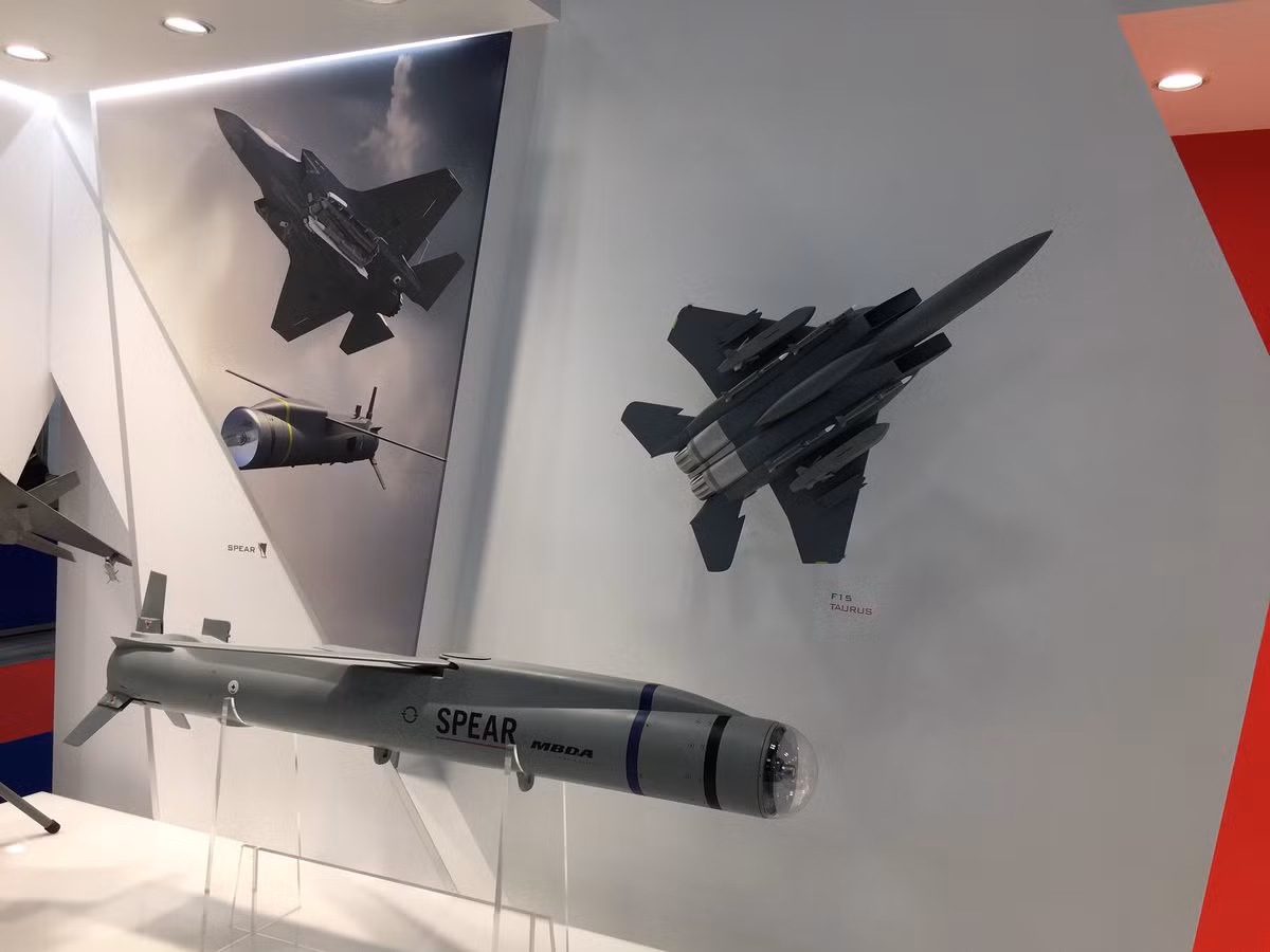 Mô hình tên lửa chống hạm SPEAR của MBDA. Nguồn ảnh: Bmpd