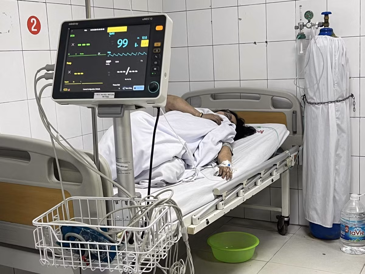 Vụ cháy 14 người chết: Lời kể nạn nhân trên giường bệnh Vu chay 14 nguoi chet: Loi ke nan nhan tren giuong benh