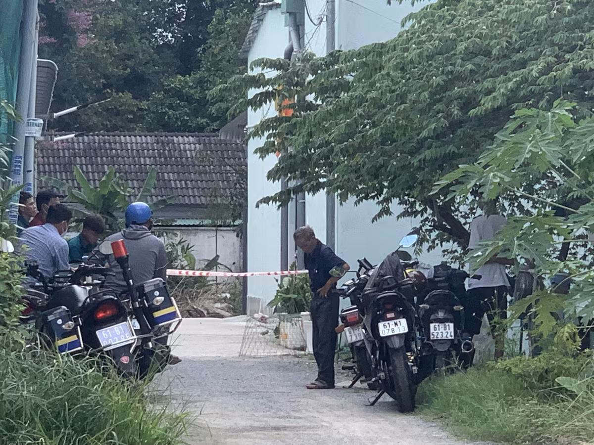Bình Dương: Đang điều tra nguyên nhân 2 người tử vong bất thường trong phòng trọ Binh Duong: Dang dieu tra nguyen nhan 2 nguoi tu vong bat thuong trong phong tro