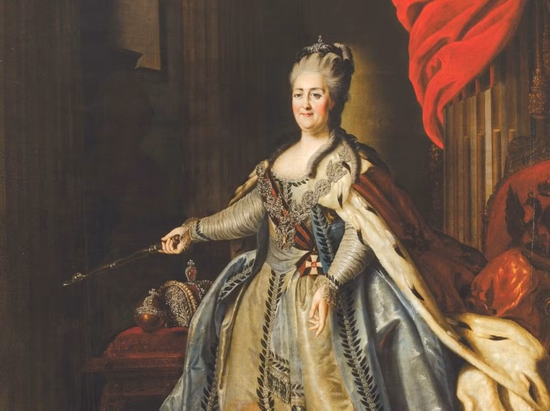 Vào năm 1772, Thái tử Pyotr III đăng cơ lên ngôi báu sau khi vua cha băng hà. Theo đó, Sophie trở thành hoàng hậu. Do Sa hoàng Pyotr III không có tài trị quốc nên đất nước rơi vào tình trạng hỗn loạn.