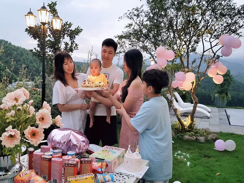 Cuộc sống của nam diễn viên vô cùng viên mãn khiến nhiều người phải ghen tỵ.