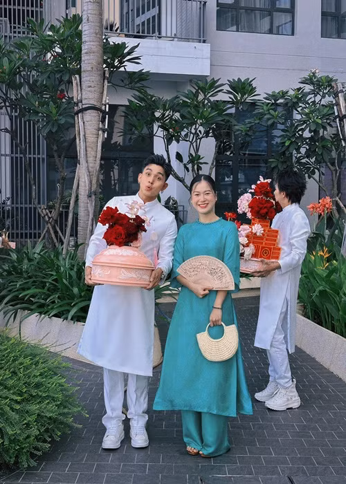 Lâm Vỹ Dạ cũng dự lễ ăn hỏi của Puka- Gin Tuấn Kiệt. Ảnh: FB Jun Phạm.