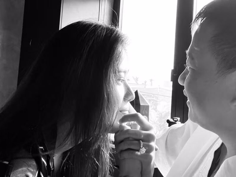 Nam Em đau khổ vì tình trước khi được bạn trai mới yêu thương Nam Em dau kho vi tinh truoc khi duoc ban trai moi yeu thuong