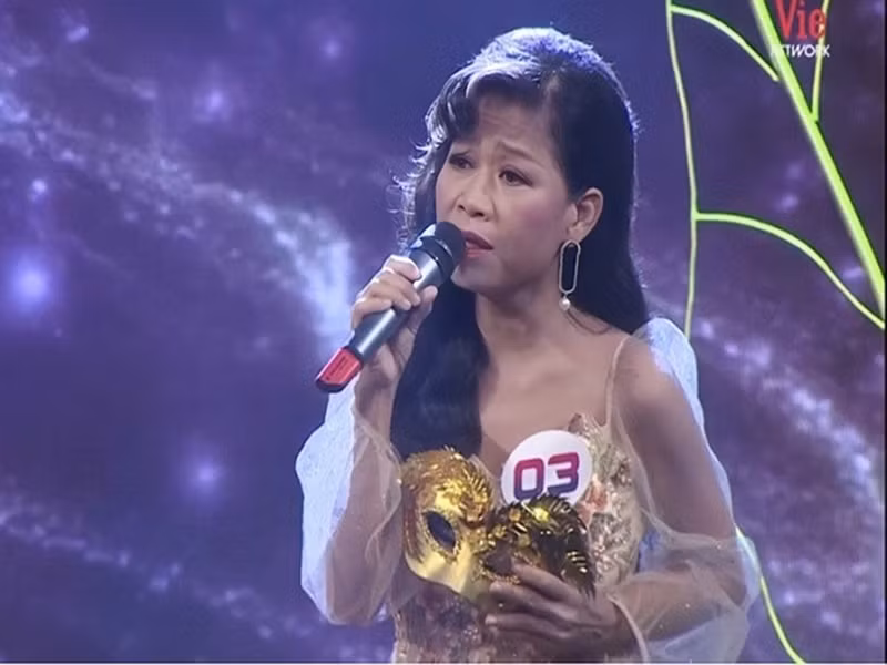 Thái Trân theo học trường Văn hóa Nghệ thuật Đồng Nai. Cô đoạt giải tư cuộc thi Tiếng hát truyền hình TPHCM năm 2002 và giải Siêu cúp Đài phát thanh TPHCM 2004 - 2005. Ảnh: Vietnamnet.