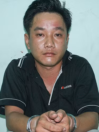 Bi nguoi yeu bo, nam thanh nien dot xe may, danh cong an