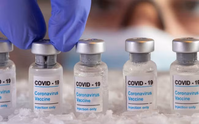 Theo các chuyên gia, vắc xin ngừa COVID-19 của Novavax chưa thể được tung ra thị trường một cách nhanh chóng như những công ty khác là do gặp thách thức đến từ chuyển giao công nghệ, sản xuất và đảm bảo chất lượng sản phẩm.