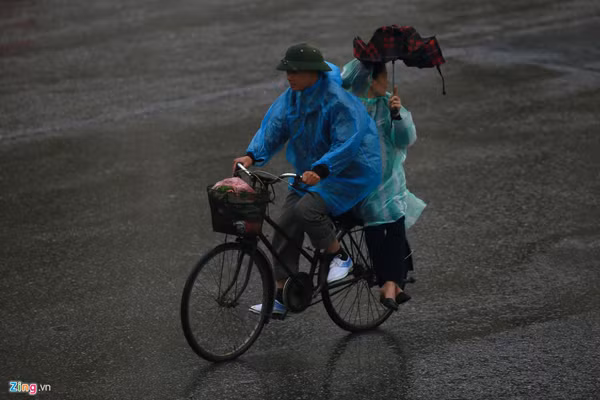 Thoi tiet hom nay 10/7: Bac Bo va Ha Noi mua dong dien rong
