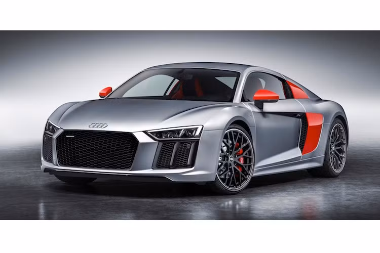 Kể từ năm 1983, Audi đã có một bộ phận chuyên phát triển xe thể thao với tên gọi quattro GmbH nhằm cạnh tranh với BMW M và Mercedes-AMG. Vào năm ngoái, bộ phận này đã được đổi tên thành Audi Sport. Để chào mừng sự xuất hiện của Audi Sport, phiên bản siêu xe Audi R8 - Audi Sport Edition đặc biệt đã vừa được Audi ra mắt.