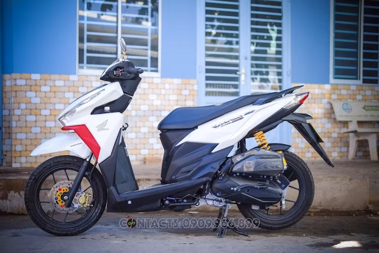 Là phiên bản khác của chiếc Honda Click 125i tại Thái Lan, mẫu xe tay ga Honda Vario 150 bán ở thị trường Indonesia sở hữu thiết kế y hệt, nhưng có động cơ 150 cc mạnh mẽ hơn. Dù không được phân phối chính hãng tại Việt Nam, nhưng mẫu xe này được khá nhiều cửa hàng tư nhân nhập về bán và khá được người dân ưa chuộng, đặc biệt ở khu vực miền Nam.