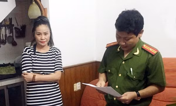 Ai thue Thanh co co Bóc boi nho Mr.Dam, Ha Ho?