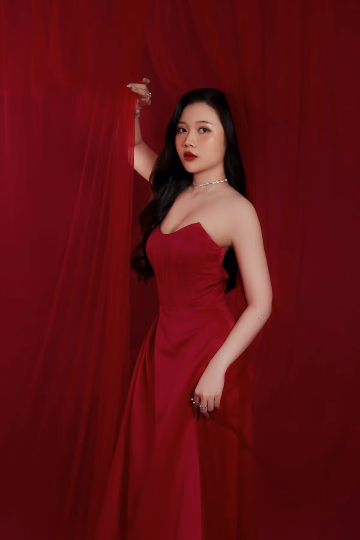 Trên trang cá nhân, Thanh Vy ít chia sẻ về chuyện cá nhân cũng như hình ảnh của mình, cô chủ yếu đăng tải nhiều về công việc.