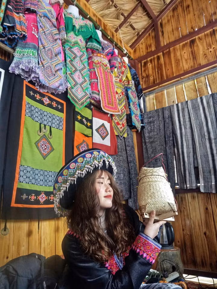 Bỏ phố về quê, hot girl dân tộc H'Mông quảng bá du lịch quê nhà - Hình 3 Bo pho ve que, hot girl dan toc H'Mong quang ba du lich que nha-Hinh-3