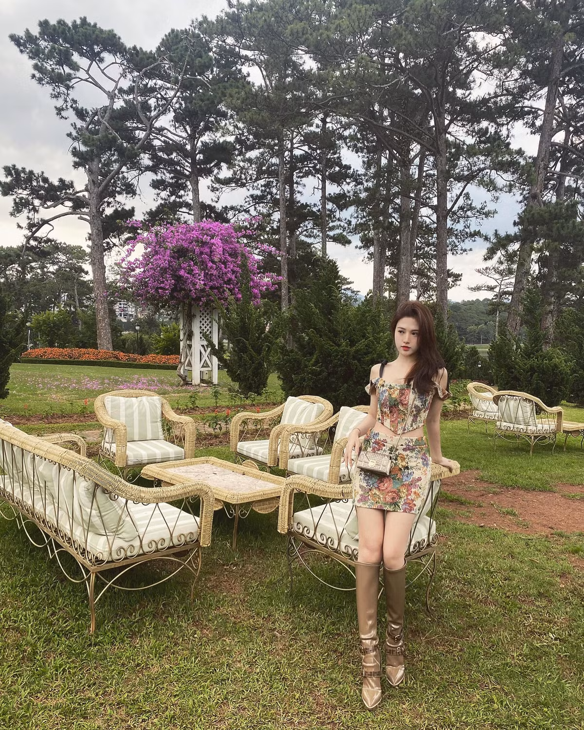 Em gái Ngọc Diễm (sinh năm 1995) cũng sở hữu sắc vóc không kém cạnh gì các chị.