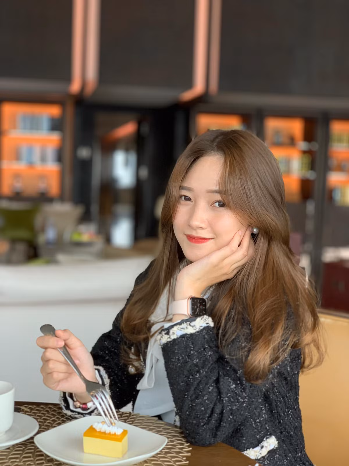 Hiện tại trang cá nhân của Khánh Vân đang sở hữu hơn 2 ngàn người theo dõi, mỗi hình ảnh cô đăng tải nhận về lượng tương tác khá lớn.