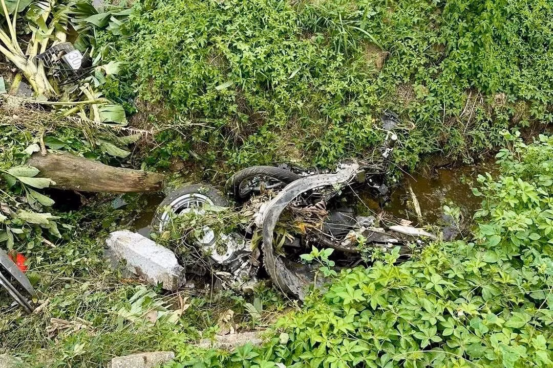 Hải Dương: 2 vụ TNGT nghiêm trọng, 4 người tử vong - Hình 2 Hai Duong: 2 vu TNGT nghiem trong, 4 nguoi tu vong-Hinh-2