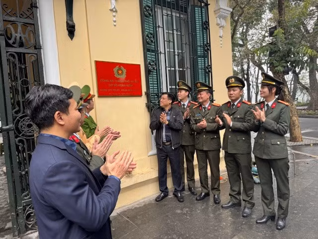 Nhiệm vụ 30 cơ sở Công an Hà Nội tại các quận, huyện Nhiem vu 30 co so Cong an Ha Noi tai cac quan, huyen
