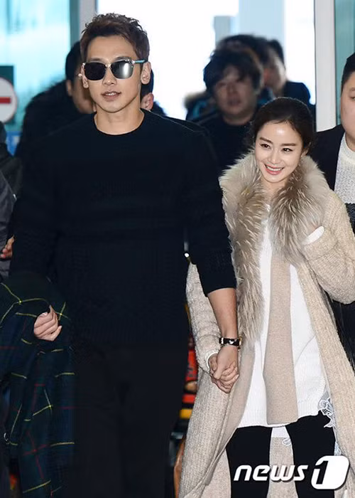 Đối mặt với những lời bàn tán của dư luận, Bi Rain và Kim Tae Hee chọn cách lặng lẽ bên nhau. Đến tháng 1/2017, đôi uyên ương bí mật tổ chức đám cưới đơn giản.